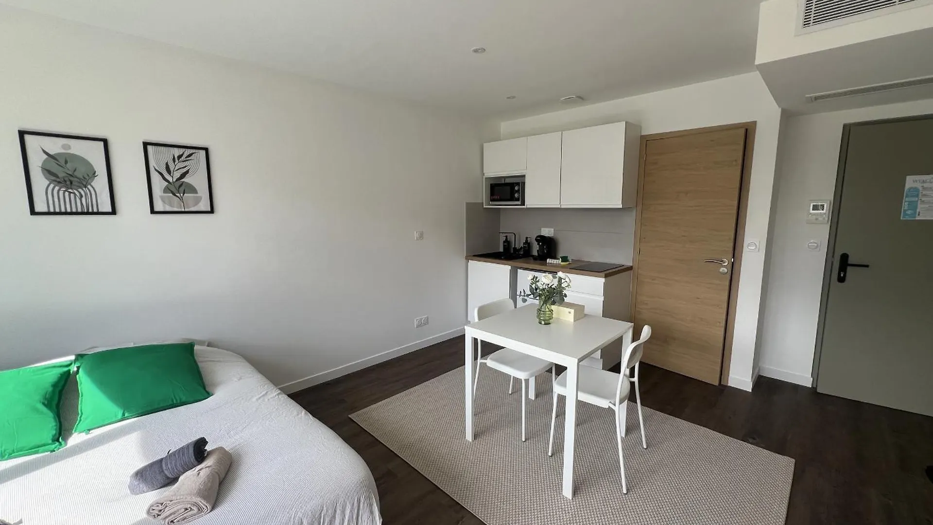 Residence Claire Roman Valence  Francie